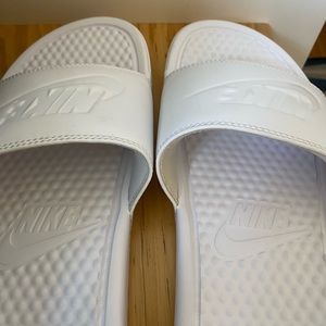 Nike slides for soccer, beach etc. White in Excellent condition. Size 9 Women’s